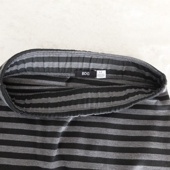 BDG Gray Black Striped Mini Skirt Size Small - Picture 6 of 7